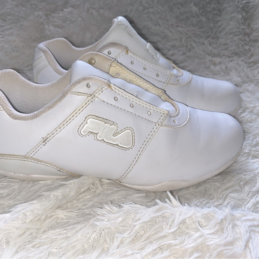 Fila athletic shoe, 5.5